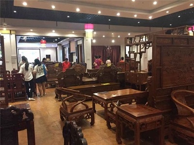 中山大匯堂紅木團購會銷售火爆 現象、原因與消費者啟示